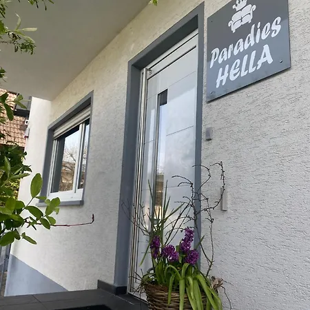 Paradies Hella