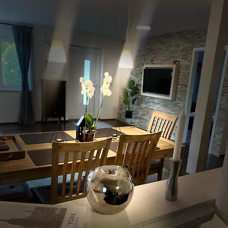 Paradies Hella Semesterbostad *