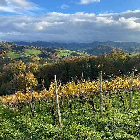 Semesterbostad Paradies Hella *
