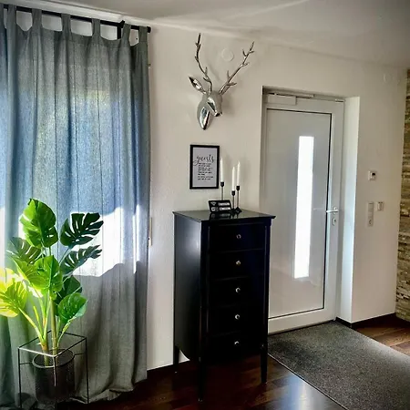 Paradies Hella * 基彭海姆